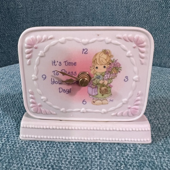 Precious Moments Other - Precious Moments Clock with Sweet Illustration